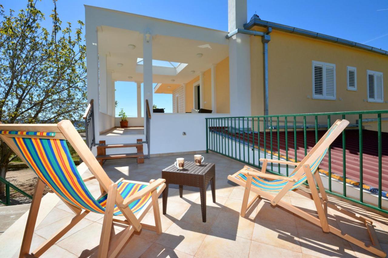 Villa Oliva Kaštela エクステリア 写真
