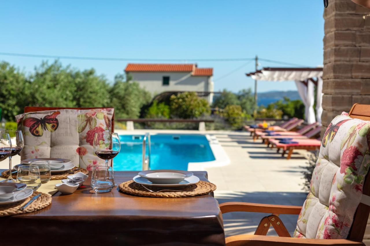 Villa Oliva Kaštela エクステリア 写真